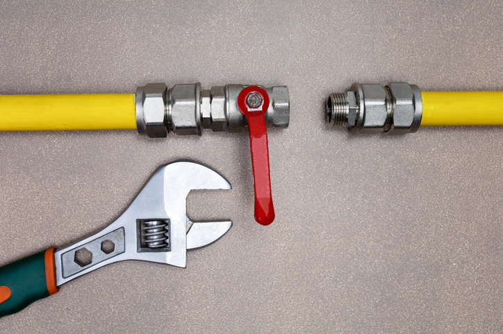 Licensed vs. Unlicensed Who Should Handle Gas Line Repair
