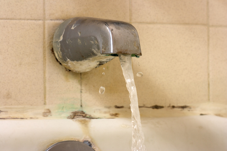 mold-faucet