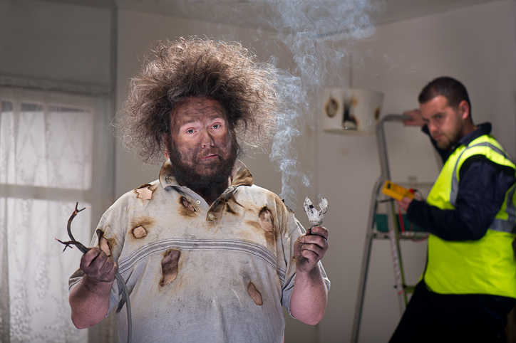 Having an Emergency Electrician on Call Reduces Stress During Crises
